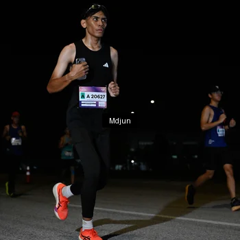 Runner Photo 7435241