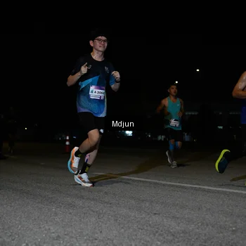 Runner Photo 7435257