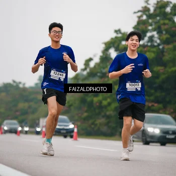 Runner Photo 7435281