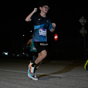 Runner Photo 7435285