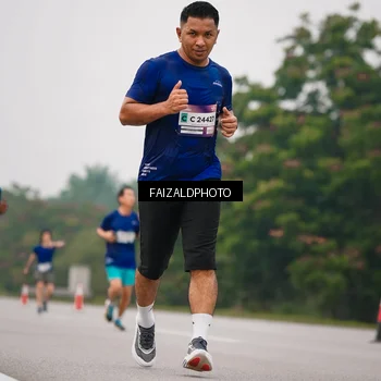 Runner Photo 7435290
