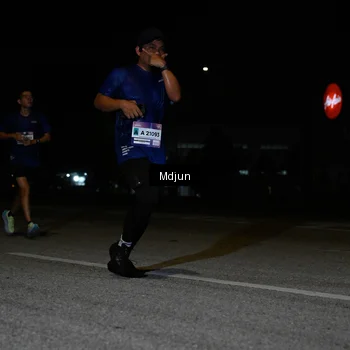 Runner Photo 7435294