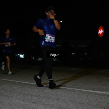 Runner Photo 7435297