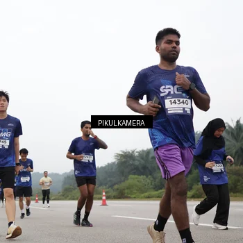 Runner Photo 7435314