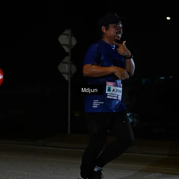 Runner Photo 7435315