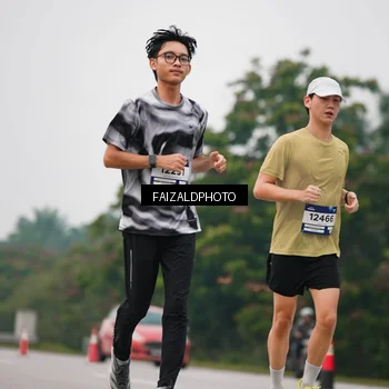 Runner Photo 7435316