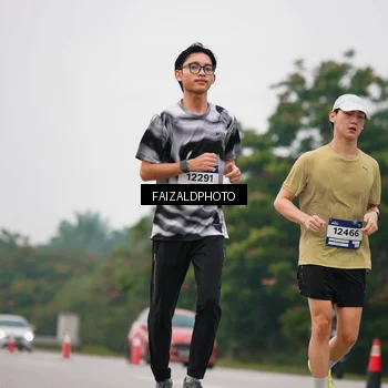 Runner Photo 7435323