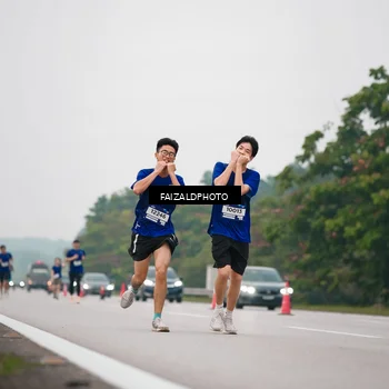 Runner Photo 7435328