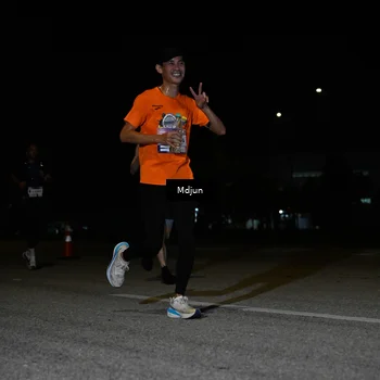 Runner Photo 7435331