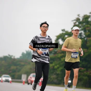 Runner Photo 7435334