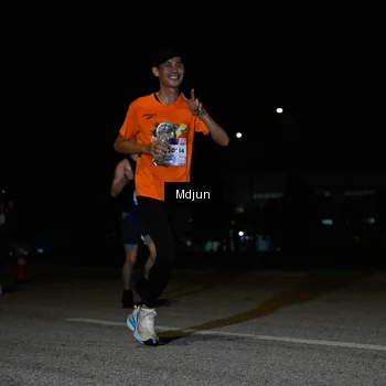 Runner Photo 7435345