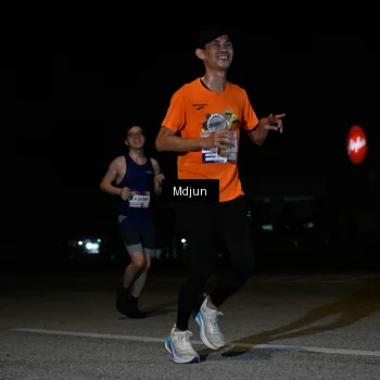 Runner Photo 7435349