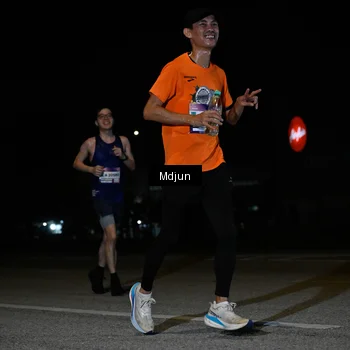 Runner Photo 7435351