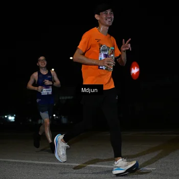 Runner Photo 7435352