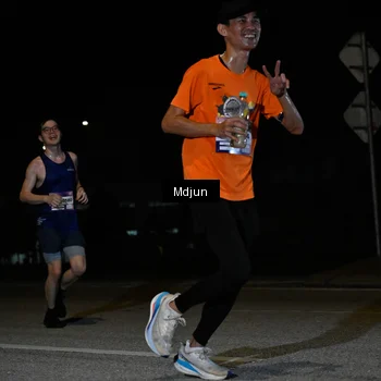 Runner Photo 7435358