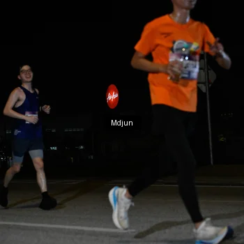 Runner Photo 7435367