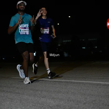 Runner Photo 7435368