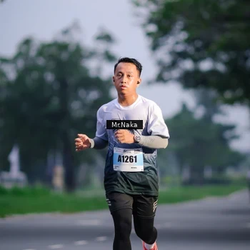 Runner Photo 7435387