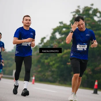 Runner Photo 7435412