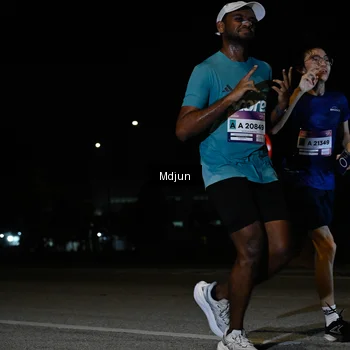 Runner Photo 7435416