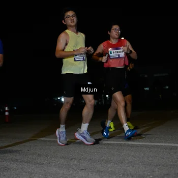 Runner Photo 7435420