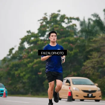 Runner Photo 7435422