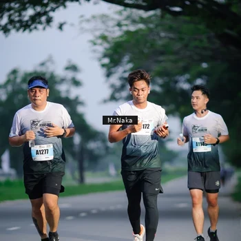 Runner Photo 7435428