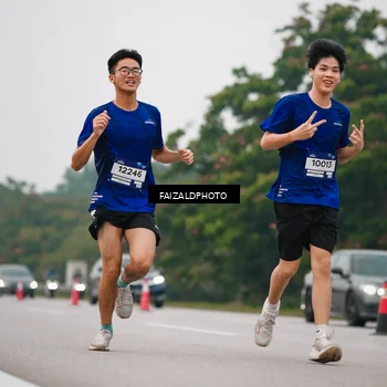 Runner Photo 7435445
