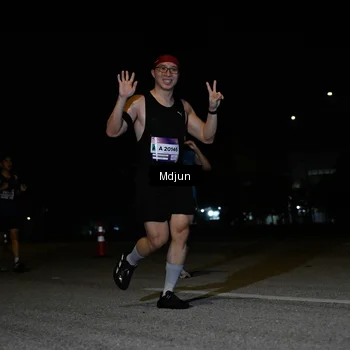 Runner Photo 7435456