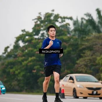 Runner Photo 7435460