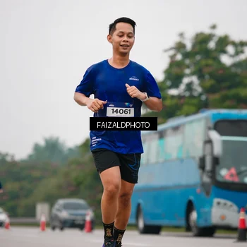 Runner Photo 7435467