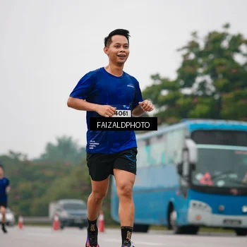 Runner Photo 7435468