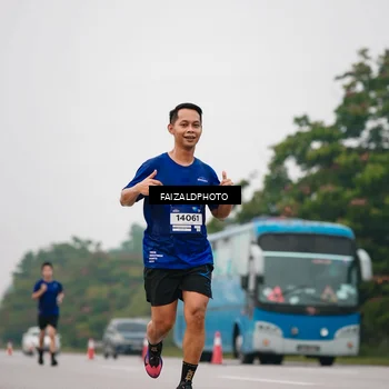 Runner Photo 7435469