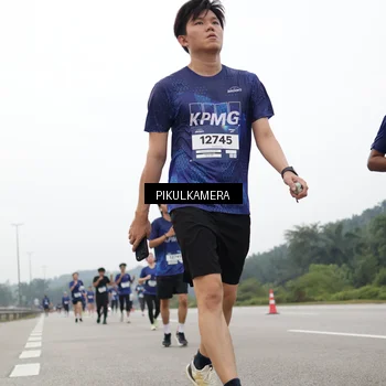 Runner Photo 7435495