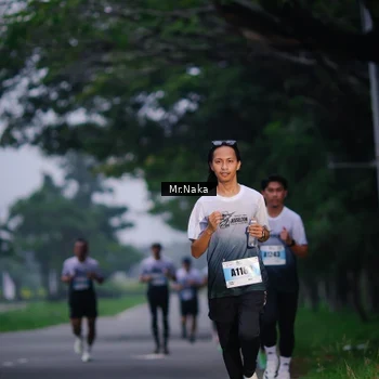 Runner Photo 7435499