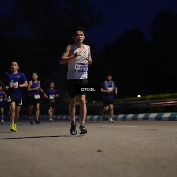 Runner Photo 7435501
