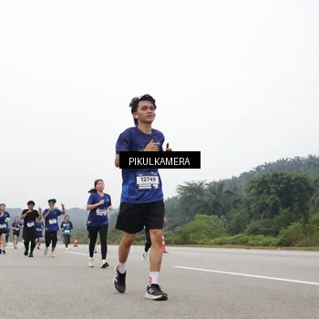 Runner Photo 7435542