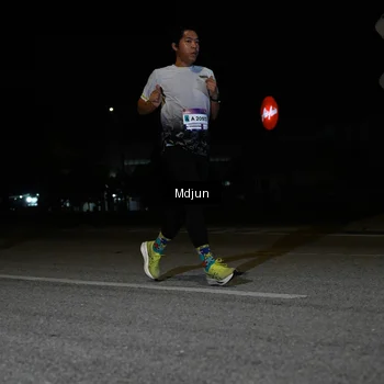 Runner Photo 7435551