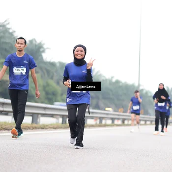 Runner Photo 7435554