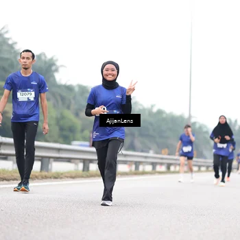 Runner Photo 7435558