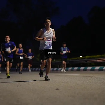 Runner Photo 7435588