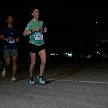 Runner Photo 7435601