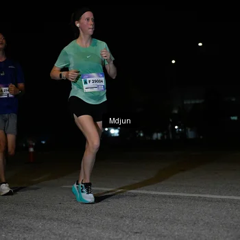 Runner Photo 7435617