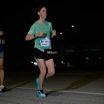 Runner Photo 7435629