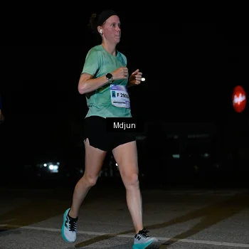 Runner Photo 7435636