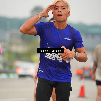 Runner Photo 7435641