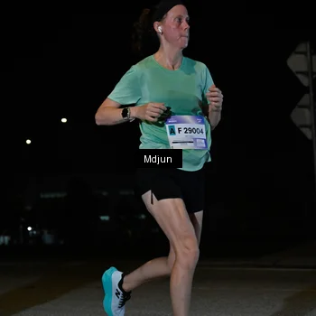 Runner Photo 7435653
