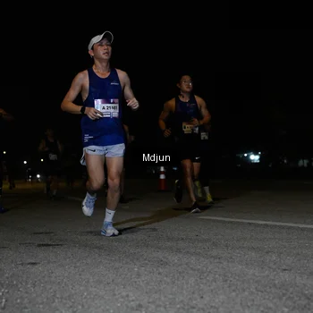 Runner Photo 7435656