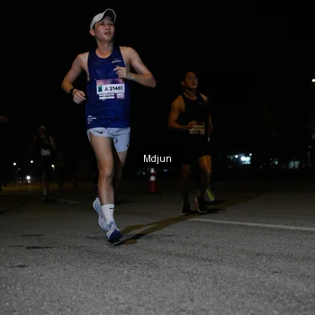Runner Photo 7435662