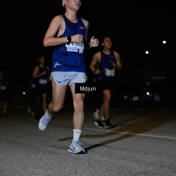 Runner Photo 7435674